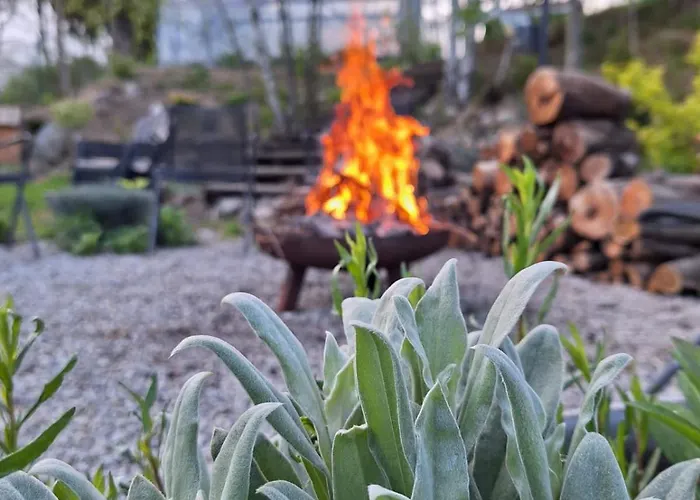 Na Korcie Feriehus Lubomierz (Lower Silesia)